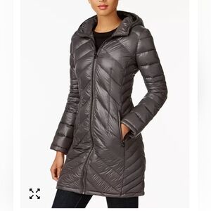 EUC!! MICHAEL KORS CHEVRON-QUILTED PACKABLE DOWN COAT~ STEEL GRAY~ LARGE